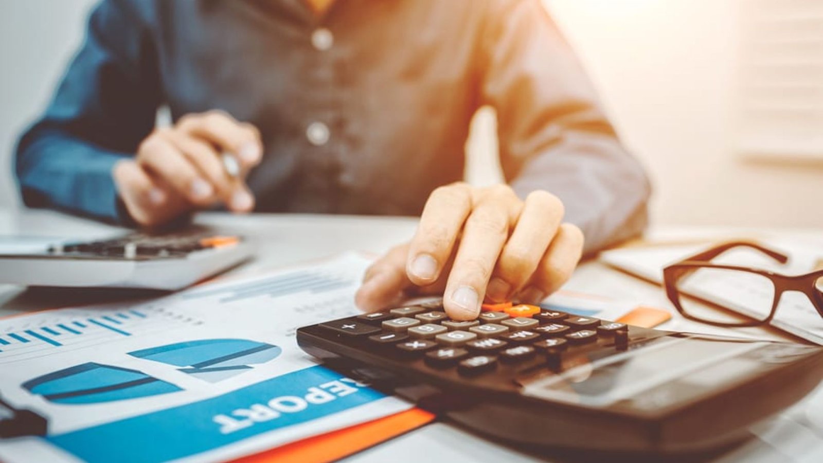 How Can Corporate Tax Consultants Help Your Business Save Money? 2 How Can Corporate Tax Consultants Help Your Business Save Money